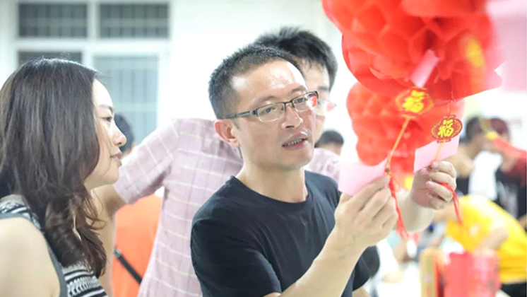 湖南香港宝典资料大全7401“浓情中秋·情系职工”中秋节关爱活动