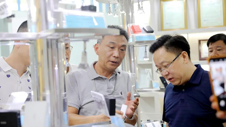 全力以赴解决企业缺工问题”--市人社局局长刘明发调研香港宝典资料大全7401
